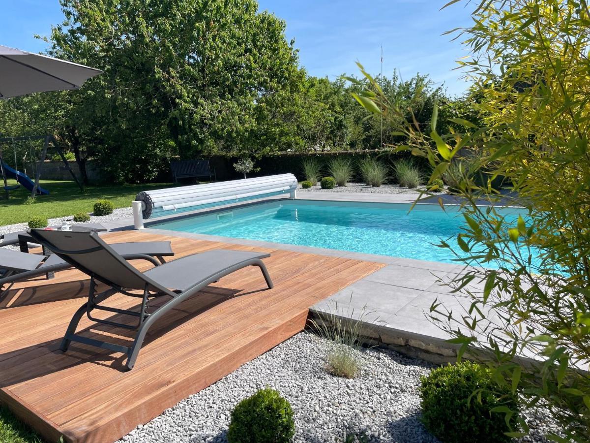 Appart-Hotel N 3 Avec Terrasse, Piscine, Petit-Dejeuner Et Parking Prive Chouzelot Екстериор снимка